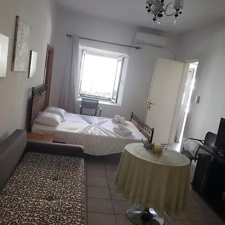 Apartment Star View Kozeta Himare